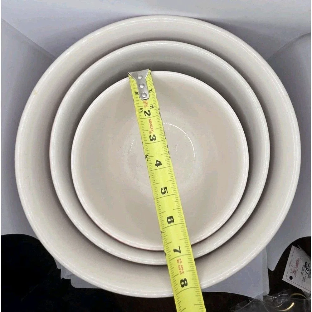 Williams Sonoma Ribbed Mixing / Serving Bowls  S/3 RED